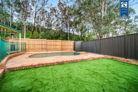 Luxury 4-Bedroom Home with Pool & Alfresco Living - Photo 4