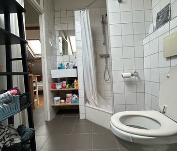 Studio met eigen badkamer en kitchenette in gedeeld huis - Foto 6