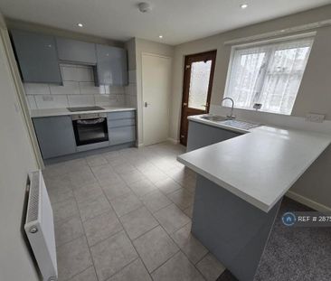3 bedroom terraced house to rent - Photo 2