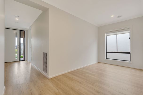 Modern Family Home - Photo 1