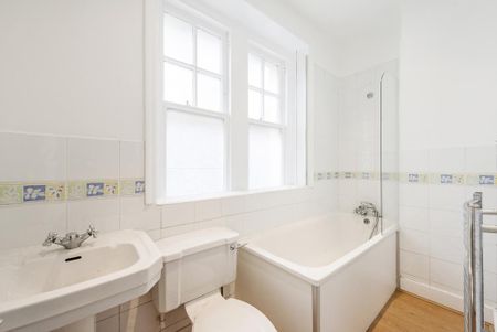 2 bedroom flat to rent - Photo 3