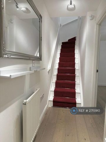 2 bedroom terraced house to rent - Photo 4