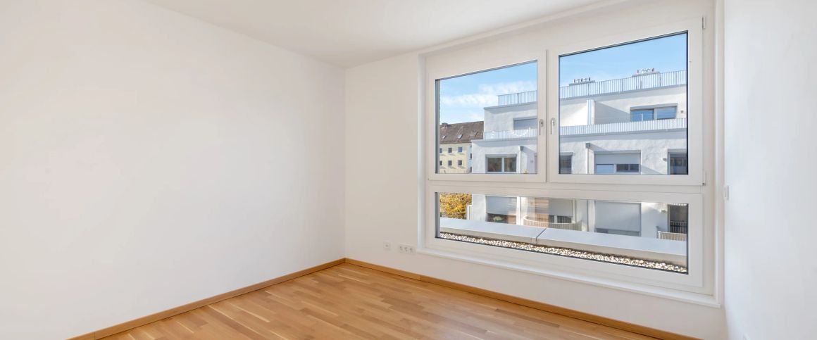 Erstbezug: Dachgeschoss-Wohnung mit lichterfülltem Ambiente und Dachterrasse - Photo 1