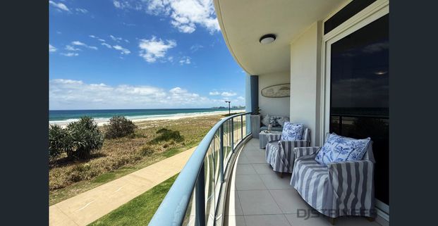 ABSOLUTE BEACHFRONT APARTMENT - Bilinga Beach - Photo 1