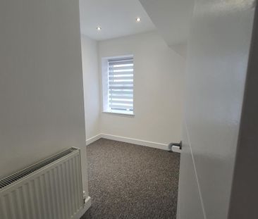 2 bedroom flat to rent - Photo 6