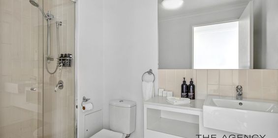 Luxury Riverside Apartment available in The Edge - Photo 3