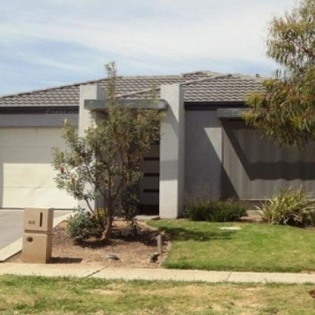 44 Tyler Crescent, Tarneit. - Photo 3