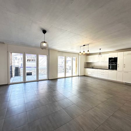 Light, comfort and an ideal location! - Photo 3