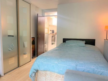 Studio to rent - Photo 3