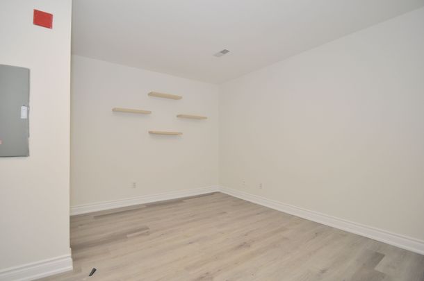 For Lease - 19 Rosebank Drive Unit# 107, Toronto, Ontario - Photo 1