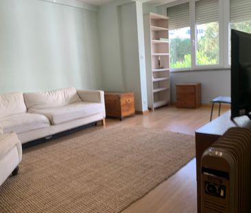 Apartamento T1 para arrendar com móveis no Monte do Estoril - Photo 1