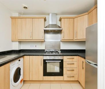 2 bedroom apartment to rent - Photo 4