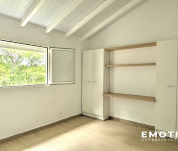 Location Appartement 2 pièces 65m² LES ABYMES 97139 - Photo 1