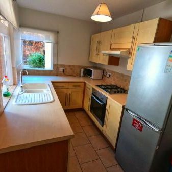 Essex Street, Semilong, Northampton, NN2 - Photo 3