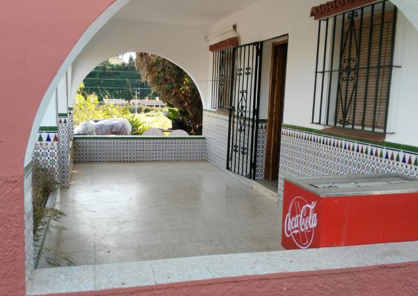 Ref. 38196 Country house