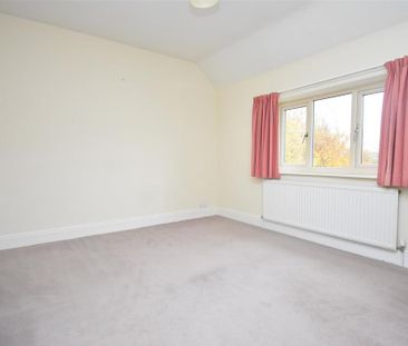 3 bedroom detached house to rent - Photo 3