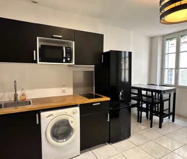 Location Appartement 2 pièces 33m² TOULON 83000 - Photo 6