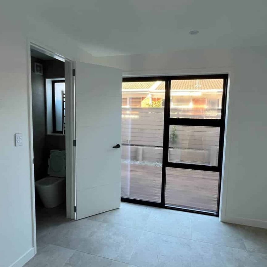 Brand New, Modern & Stylish Townhouse! - Photo 1