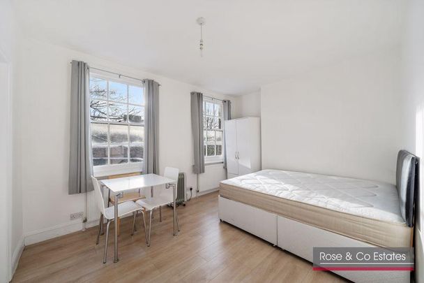 Studio to rent - Photo 1