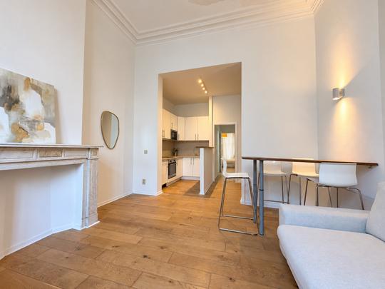Rez-de-chaussée - à louer - 1050 IXELLES 1 400 € - Photo 1