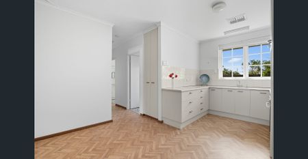 2/6 Torrens Street, Mitcham, SA 5062 - Photo 5