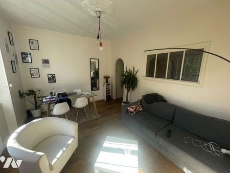 T2 - 2 Piece(s) - 38 M2 - Photo 3