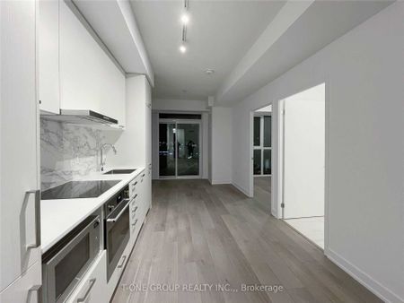 For Lease - 38 Honeycrisp Crescent Unit# 815, Vaughan, Ontario - Photo 4