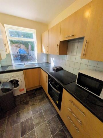 274 Springvale Road, Crookes, Sheffield, S10 1LH - Photo 5