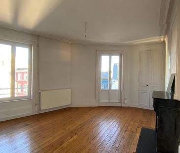 Location Appartement 3 pièces 58m² CHERBOURG-EN-COTENTIN 50100 - Photo 2