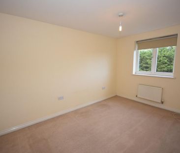 4 bedroom detached house to rent - Photo 3