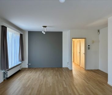 Lichtrijk appartement met 3 slaapkamers in het centrum van Schoten! - Foto 3