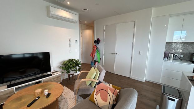 1 Bedroom on Green Ln W - Photo 1