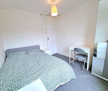 4 Bed Terraced House, Kellit Road, L15 - Photo 6