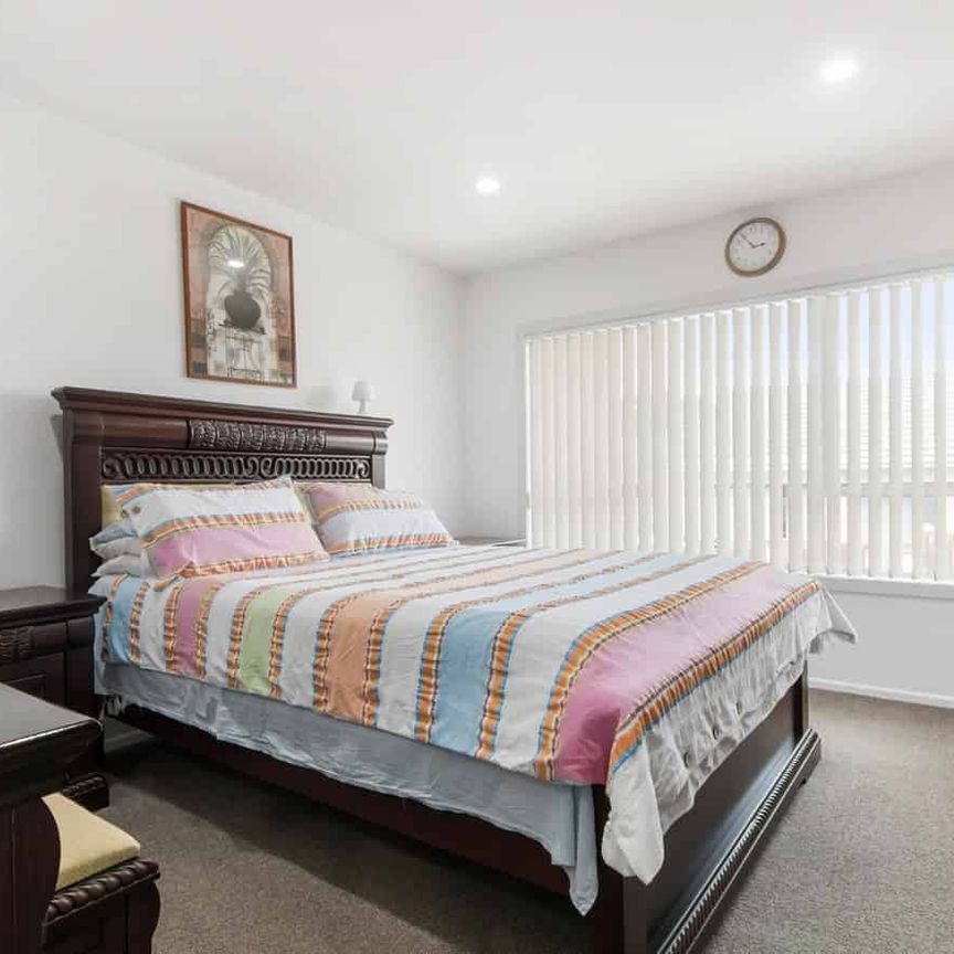 Sunny 3 Bedroom Home - Photo 1