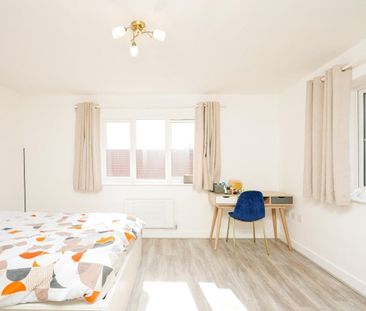 Linnet Grove - Photo 4