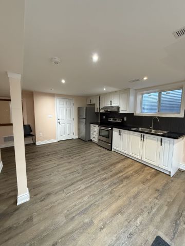 For Lease - 37 Jasper Crescent Unit# Basement, Brampton, Ontario - Photo 2