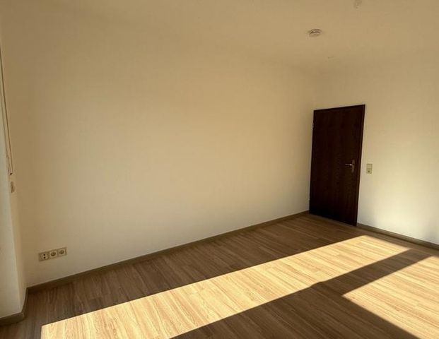 Geräumige 4-Zimmer-Wohnung in Bad Soden-Salmünster zu vermieten. - Foto 1