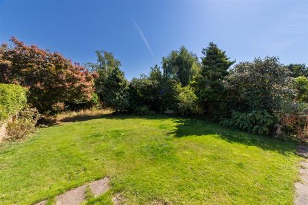 4 bed semi-detached house to rent in Wingrove Road North, Fenham, NE4 - Photo 2