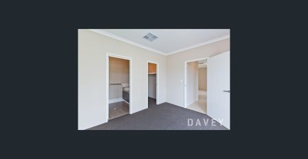 Modern Front Villa - Photo 4