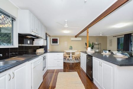 2 Banora Court, Mount Louisa - Photo 3
