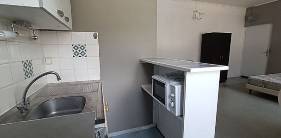 STUDIO MEUBLÉ - Photo 2