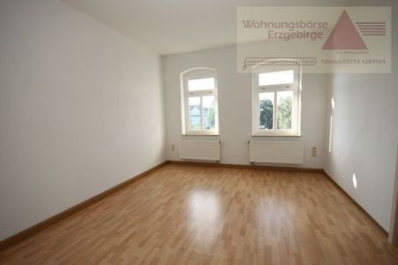 Moderne 2-Raum-Wohnung mit Einbauküche in sonniger Lage von Annaberg! - Photo 3