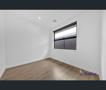 15 Yucca Road, Kalkallo, Vic 3064 - Photo 2