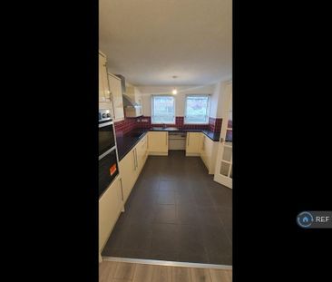 3 bedroom terraced house to rent - Photo 3