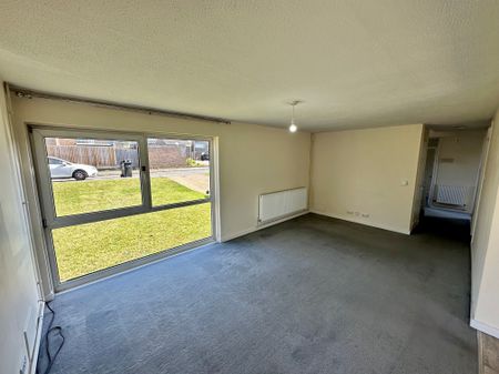 Oak Lane, Lakenheath - Photo 2