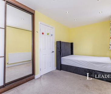 3 bedroom terraced house to rent - Photo 5