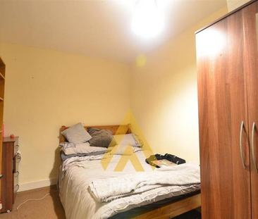 4 bedroom terraced house to rent - Photo 4