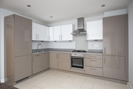 10 Swan Road, West Drayton, UB7 - Photo 5