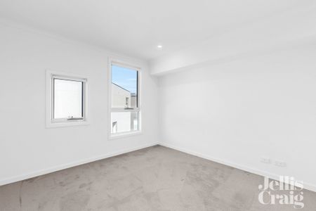 23 Yellowstone Street, South Morang - Photo 5