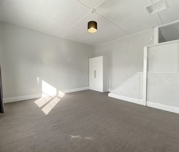 Welcome to 134a Riddiford Street. - Photo 5